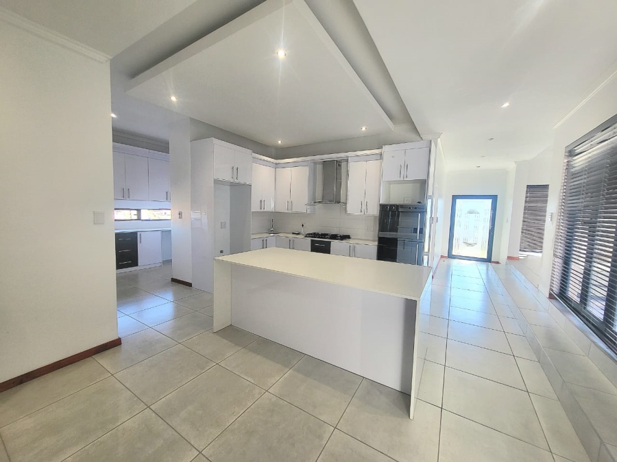 4 Bedroom Property for Sale in Wild Olive Estate Free State